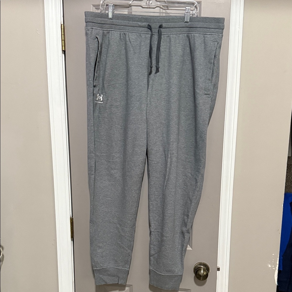 Under Armour Heather Gray Sweatpants